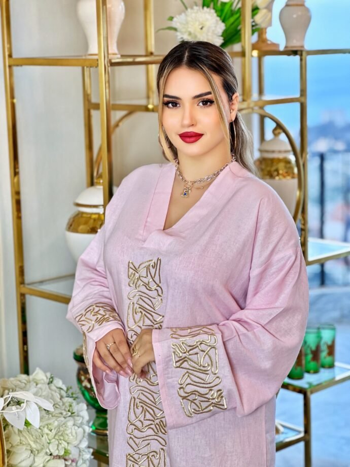 Robe en lin avec broderie haute qualité  Taille standard – Image 8