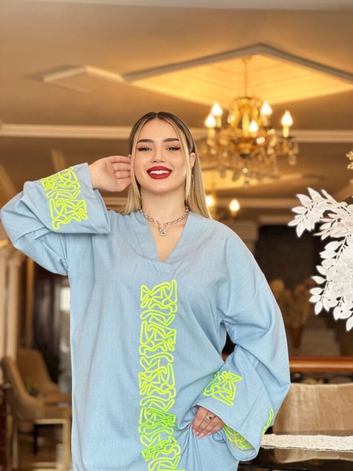 Robe en lin avec broderie haute qualité  Taille standard – Image 7